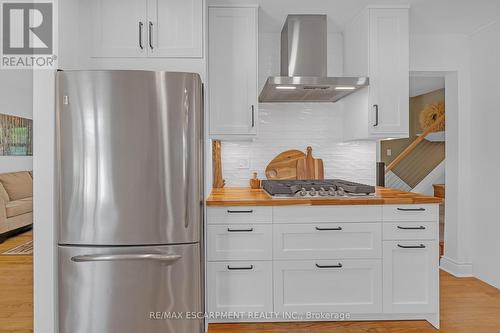 2482 Waterford Street, Oakville (Bronte West), ON - Indoor Photo Showing Kitchen