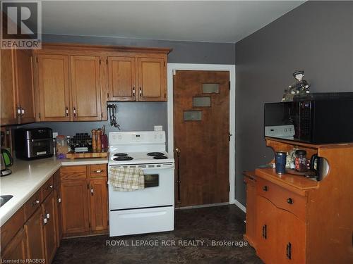 44 Collingwood Street, Grey Highlands (Flesherton), ON - Indoor Photo Showing Kitchen