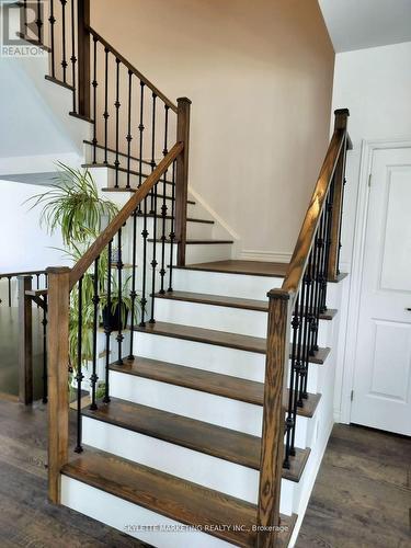 2489 Badger Crescent, Oakville, ON - Indoor Photo Showing Other Room