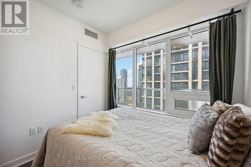 3609 - 99 Broadway Avenue, Toronto, ON - Indoor Photo Showing Bedroom