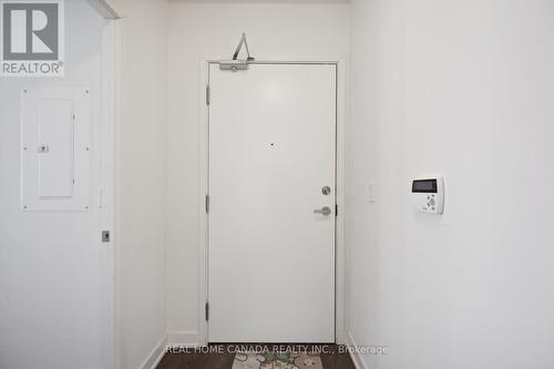 3609 - 99 Broadway Avenue, Toronto, ON - Indoor Photo Showing Other Room