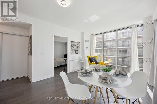 3609 - 99 Broadway Avenue, Toronto (Mount Pleasant West), ON - Indoor Photo Showing Dining Room