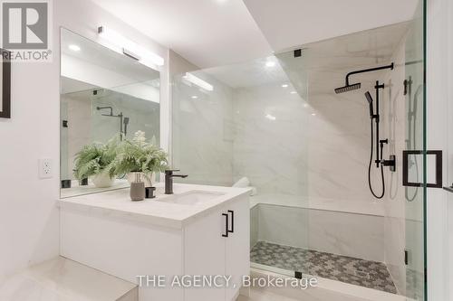 43 Rusholme Road, Toronto (Little Portugal), ON - Indoor Photo Showing Bathroom