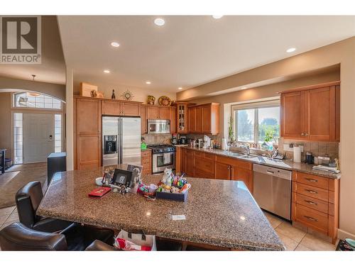 3200 Lobelia Drive, Osoyoos, BC - Indoor Photo Showing Kitchen With Double Sink