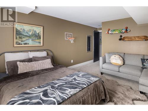 4796 Redridge Road, Kelowna, BC - Indoor Photo Showing Bedroom