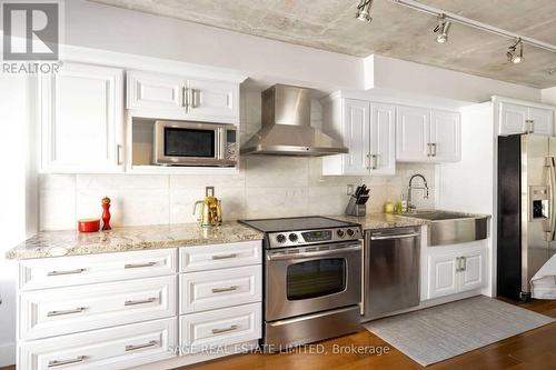 306 - 25 The Esplanade, Toronto, ON - Indoor Photo Showing Kitchen With Upgraded Kitchen