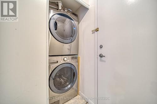 600 Grandview Way, Toronto (Willowdale East), ON - Indoor Photo Showing Laundry Room