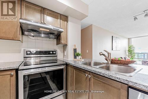 1507 - 68 Grangeway Avenue, Toronto (Woburn), ON - Indoor Photo Showing Kitchen With Double Sink