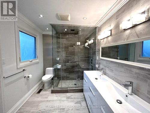 24 Avondale Crescent, Markham (Markham Village), ON - Indoor Photo Showing Bathroom