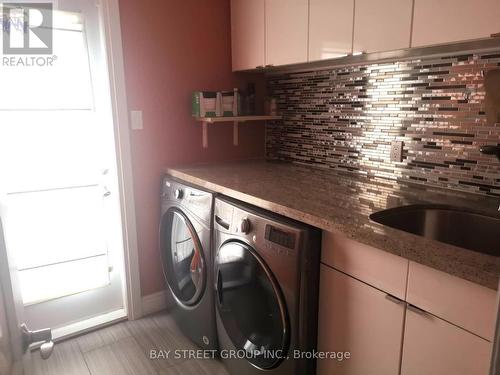 24 Avondale Crescent, Markham (Markham Village), ON - Indoor Photo Showing Laundry Room