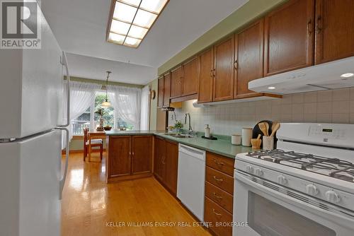 412 Aztec Drive, Oshawa (Mclaughlin), ON - Indoor Photo Showing Kitchen