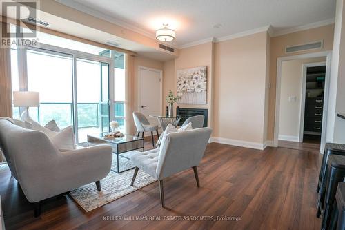 906 - 50 Hall Road, Halton Hills (Georgetown), ON - Indoor Photo Showing Living Room With Fireplace