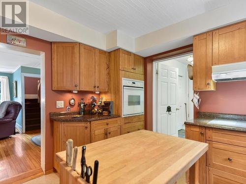 92 Water Street E, Brockville, ON - Indoor Photo Showing Kitchen