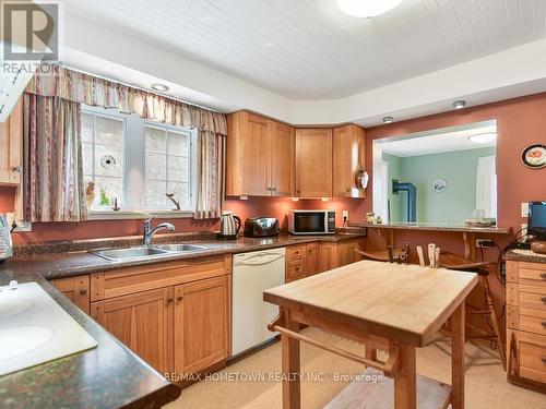 92 Water Street E, Brockville, ON - Indoor Photo Showing Kitchen With Double Sink