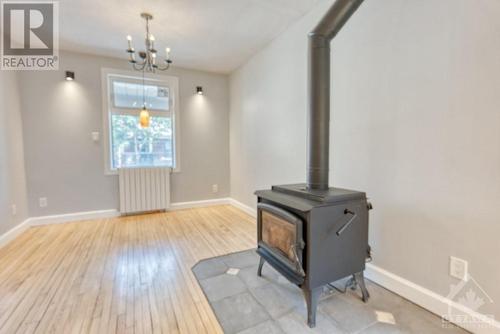 512 Mcleod Street, Ottawa, ON - Indoor Photo Showing Other Room