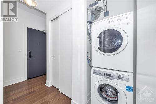 255 Bay Street Unit#612, Ottawa, ON - Indoor Photo Showing Laundry Room