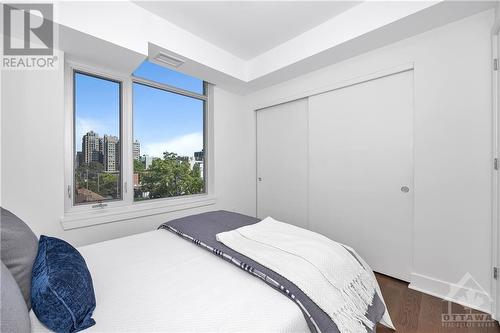 255 Bay Street Unit#612, Ottawa, ON - Indoor Photo Showing Bedroom