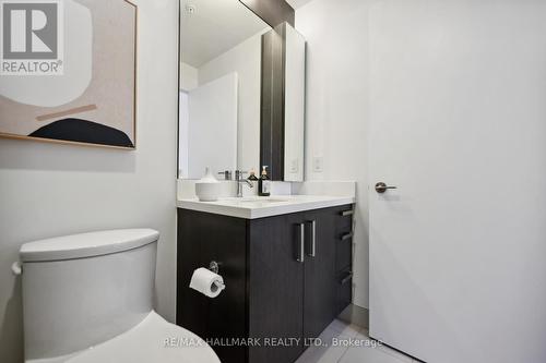 S216 - 120 Bayview Avenue, Toronto (Waterfront Communities), ON - Indoor Photo Showing Bathroom