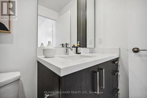 S216 - 120 Bayview Avenue, Toronto (Waterfront Communities), ON - Indoor Photo Showing Bathroom