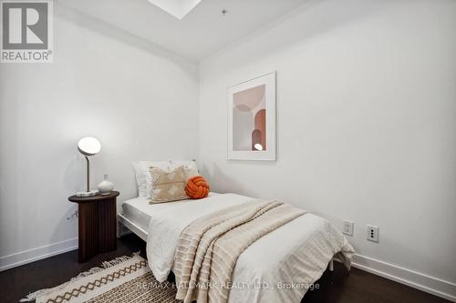 S216 - 120 Bayview Avenue, Toronto (Waterfront Communities), ON - Indoor Photo Showing Bedroom