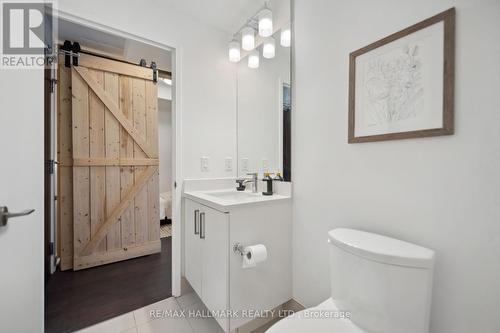 S216 - 120 Bayview Avenue, Toronto (Waterfront Communities), ON - Indoor Photo Showing Bathroom