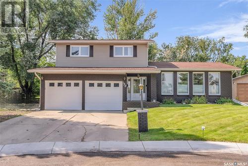 122 Meglund Place, Saskatoon, SK - Outdoor With Facade