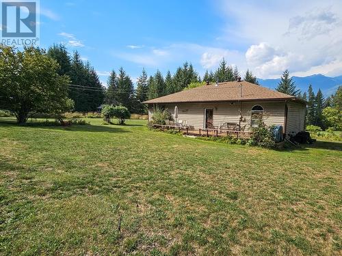 1283 Riondel Road, Riondel, BC - Outdoor With Deck Patio Veranda