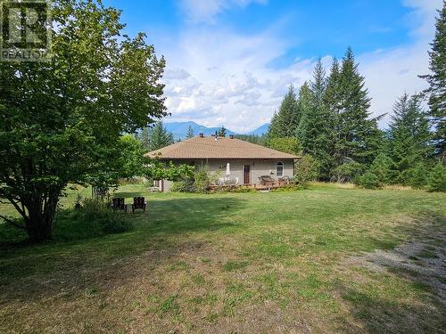 1283 Riondel Road, Riondel, BC - Outdoor