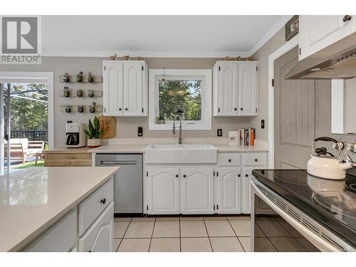 9742 Blackwater Road, Prince George, BC - Indoor Photo Showing Kitchen