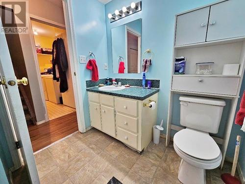 141 Blair Street, Quesnel, BC - Indoor Photo Showing Bathroom