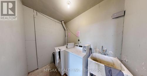 10 Ivy Avenue, Toronto (South Riverdale), ON - Indoor Photo Showing Laundry Room