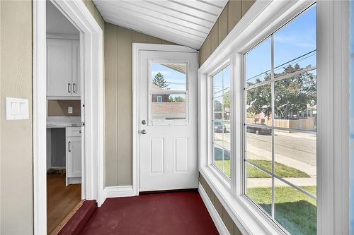 145 Connaught Avenue N, Hamilton, ON - Indoor Photo Showing Other Room