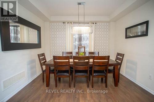 8 Turnbull Drive, Brantford, ON - Indoor Photo Showing Dining Room