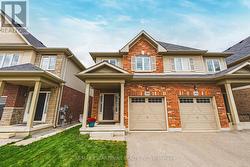 208 LORMONT BOULEVARD  Hamilton (Stoney Creek Mountain), ON L8J 0K2