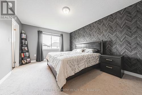 208 Lormont Boulevard, Hamilton, ON - Indoor Photo Showing Bedroom