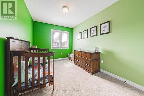 208 Lormont Boulevard, Hamilton (Stoney Creek Mountain), ON - Indoor Photo Showing Bedroom