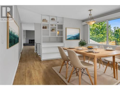 563 Poplar Road, Kelowna, BC - Indoor Photo Showing Dining Room