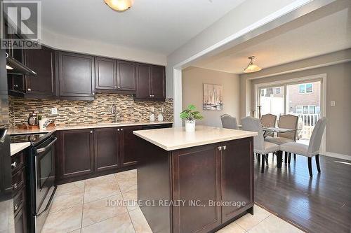 276 Ellen Davidson Drive, Oakville, ON - Indoor Photo Showing Kitchen With Upgraded Kitchen