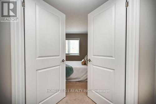 276 Ellen Davidson Drive, Oakville, ON - Indoor Photo Showing Other Room