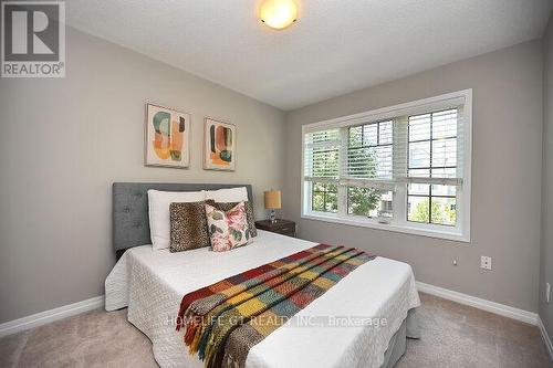 276 Ellen Davidson Drive, Oakville, ON - Indoor Photo Showing Bedroom