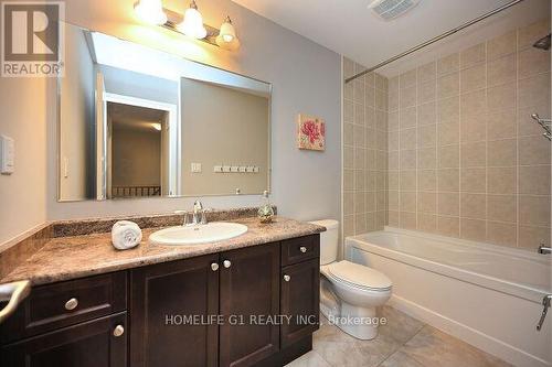 276 Ellen Davidson Drive, Oakville, ON - Indoor Photo Showing Bathroom