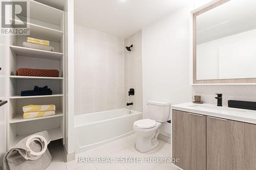 3301 - 36 Zorra Street, Toronto, ON - Indoor Photo Showing Bathroom