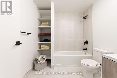 3301 - 36 Zorra Street, Toronto, ON - Indoor Photo Showing Bathroom