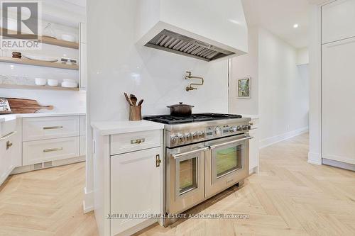 501 Rattray Park Drive, Mississauga (Clarkson), ON - Indoor Photo Showing Kitchen