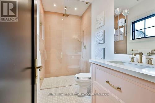 501 Rattray Park Drive, Mississauga (Clarkson), ON - Indoor Photo Showing Bathroom