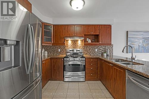 20 Lotus Street, Brampton, ON - Indoor Photo Showing Kitchen With Double Sink With Upgraded Kitchen