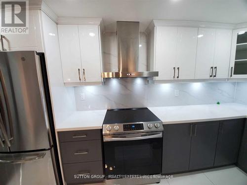 2-Lower - 74 Antibes Drive, Brampton, ON - Indoor Photo Showing Kitchen