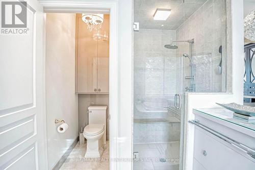 645 Canyon Street, Mississauga (Lorne Park), ON - Indoor Photo Showing Bathroom