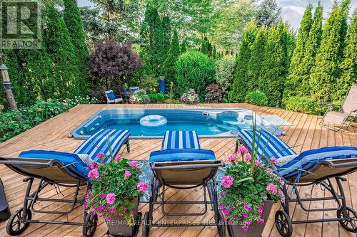 645 Canyon Street, Mississauga (Lorne Park), ON - Outdoor With In Ground Pool