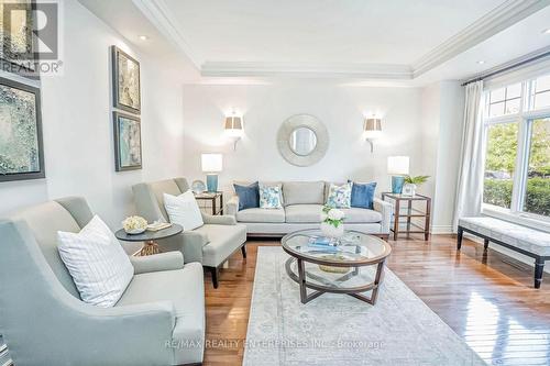 645 Canyon Street, Mississauga (Lorne Park), ON - Indoor Photo Showing Living Room